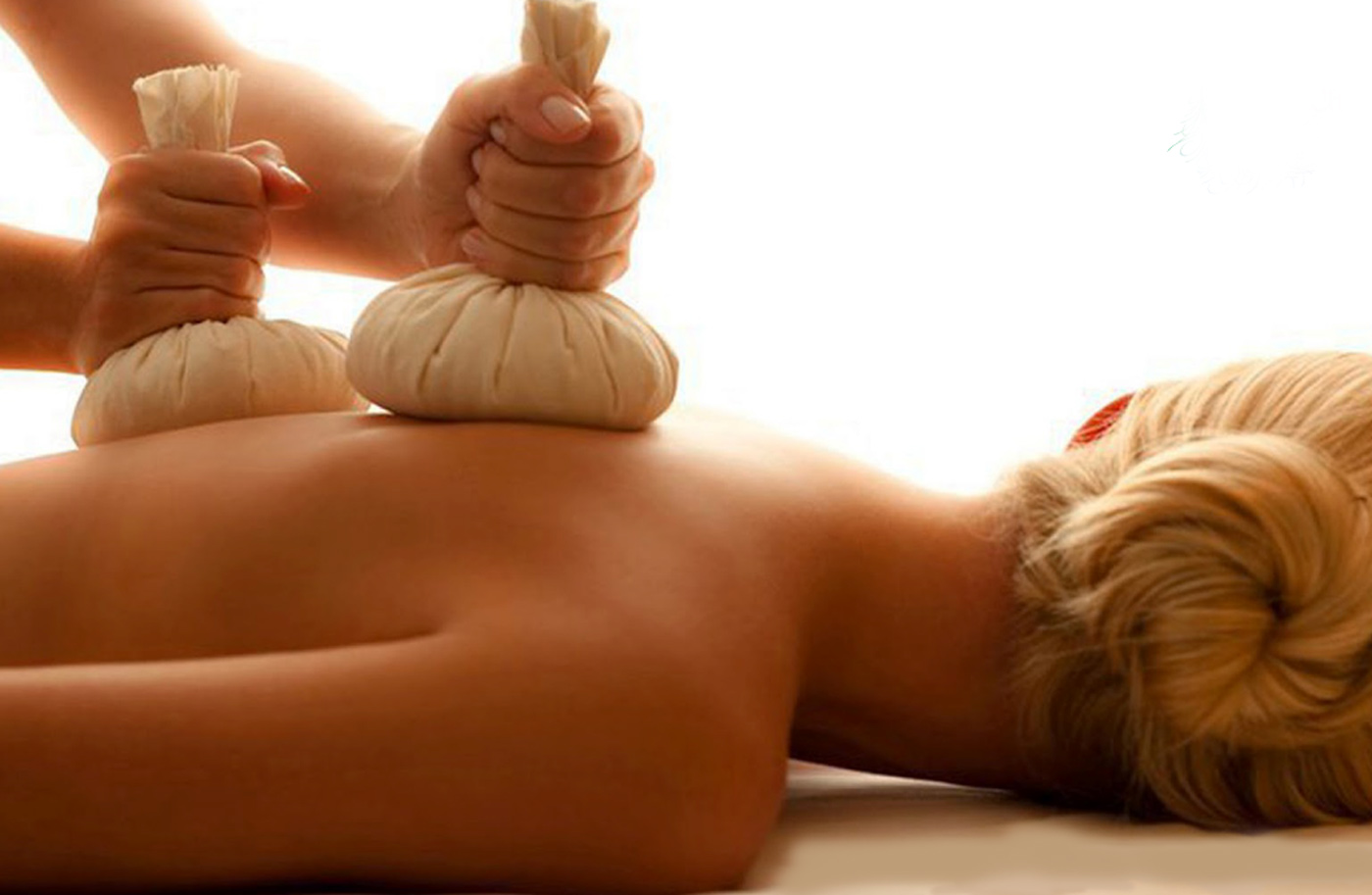 massaggio-ayurvedico.jpg